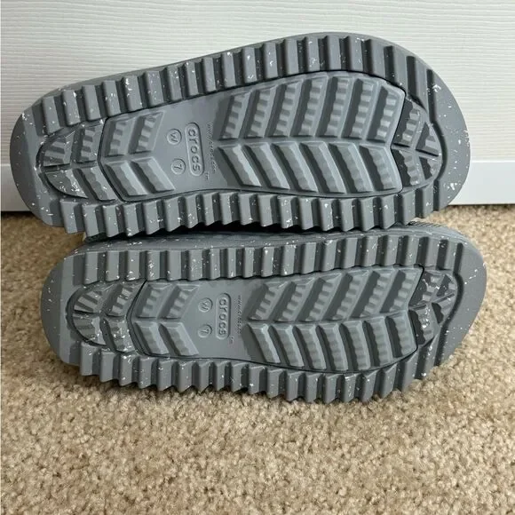 NWT Crocs Womens Classic Neo Puff Shorty Gorpcore Snow Boots Grey White - Picture 11 of 13